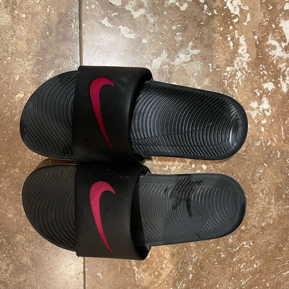 Nike Kids Slides; Size 6